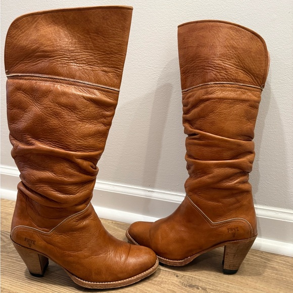 Frye Women's Brown Leather Heeled Boots - Picture 7 of 11